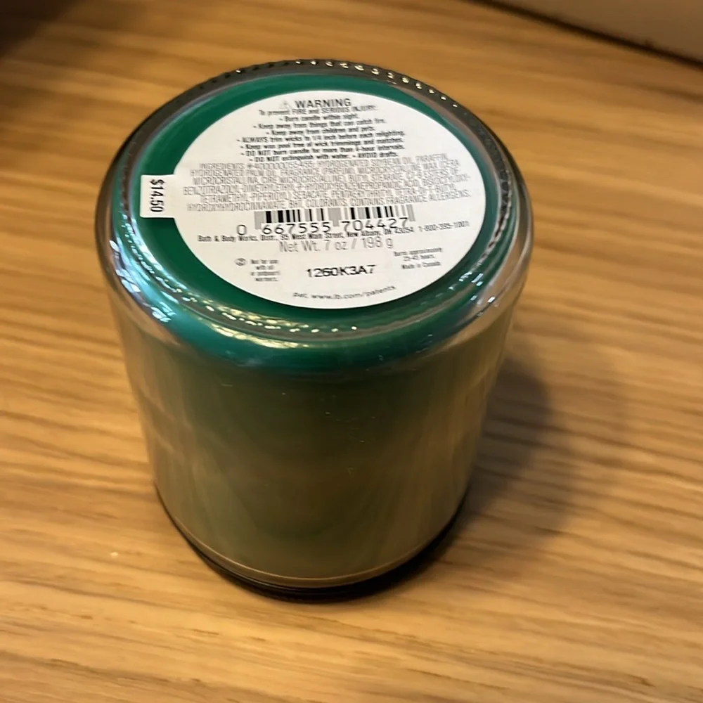 Bath & Body Works Single Wick Candle. Vanilla Bean Noel.
